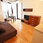 Parkside Old Town 4*
