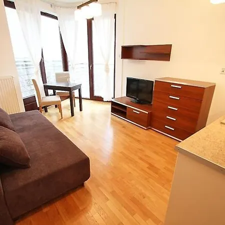 Parkside Old Town 4*