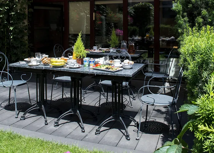 Aparthotel Parkside Old Town 4*