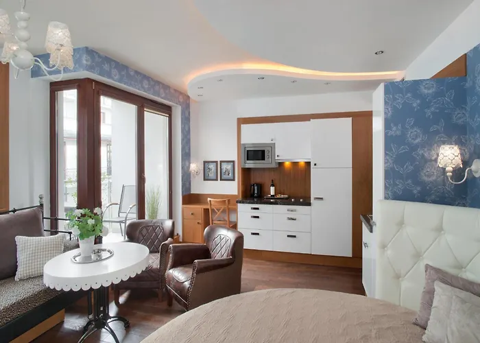 Aparthotel Parkside Old Town 4*