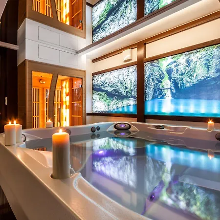 Parkside Old Town Apartmanhotel 4*