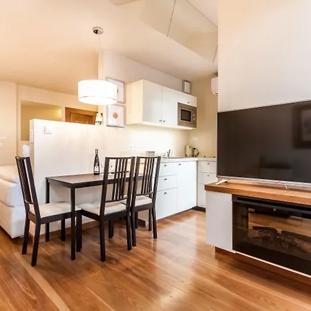 Parkside Old Town Apartmanhotel 4*