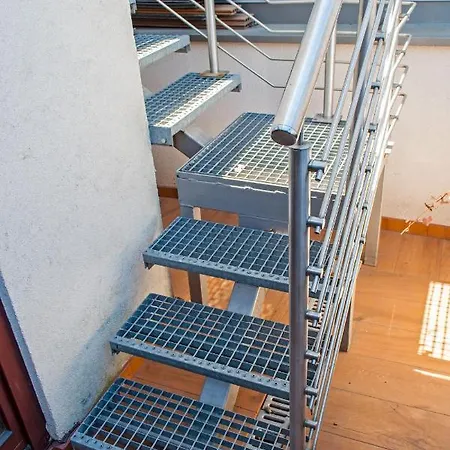 Lägenhetshotell Parkside Old Town 4*