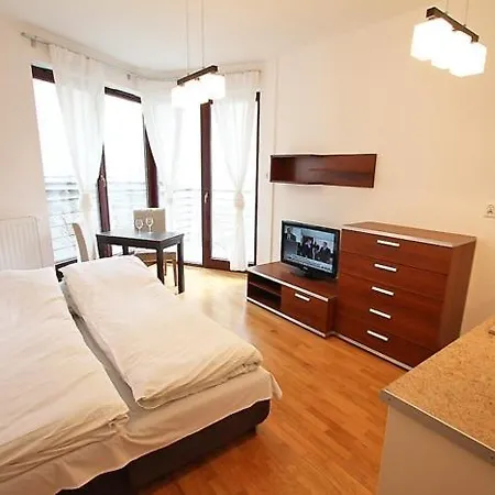 Ξενοδοχείο με διαμερίσματα Parkside Old Town Krasków