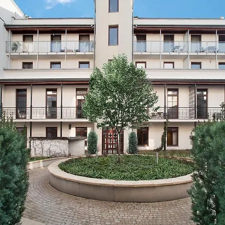 Parkside Old Town شقة فندقية