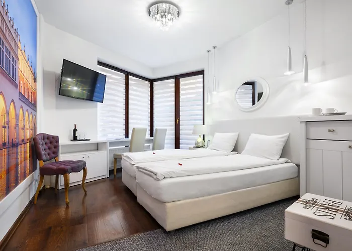 Parkside Old Town 4*