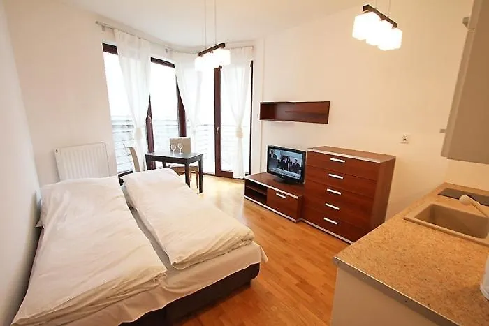 Ξενοδοχείο με διαμερίσματα Parkside Old Town Krasków