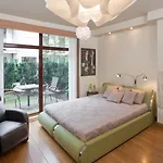Apart Otel Parkside Old Town 4*
