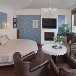 Parkside Old Town Apart Otel Krakow