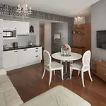 Apart Otel Parkside Old Town 4*