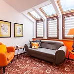 Parkside Old Town Apart Otel 4*