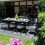 Apart Otel Parkside Old Town 4*