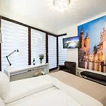 Parkside Old Town Apart Otel