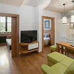 Parkside Old Town Apart Otel 4*