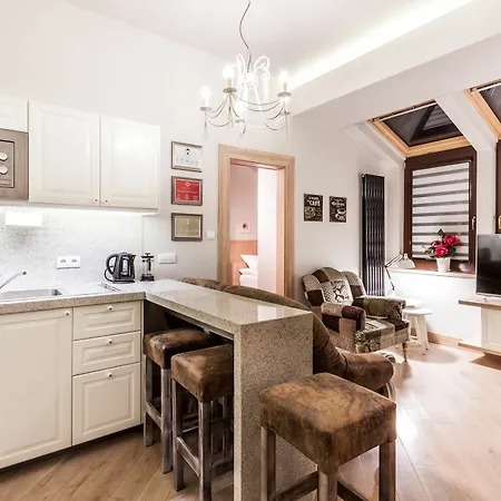 Hotel apartamentowy Parkside Old Town 3*