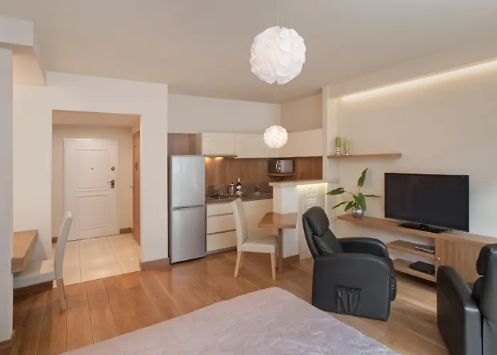 Parkside Old Town Apart-hotel 4*