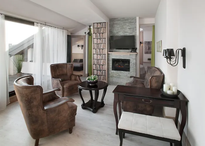 Parkside Old Town Apart-hotel 4*