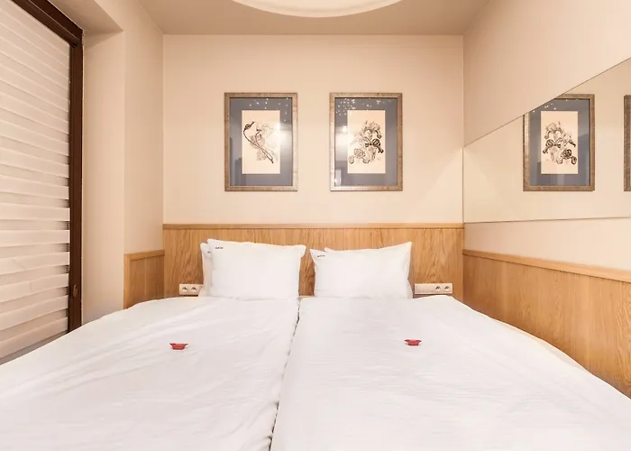 Apart-hotel Parkside Old Town 4*